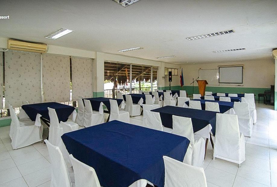 Boljoon Reddoorz Cebu Club Fort Med Inc מראה חיצוני תמונה